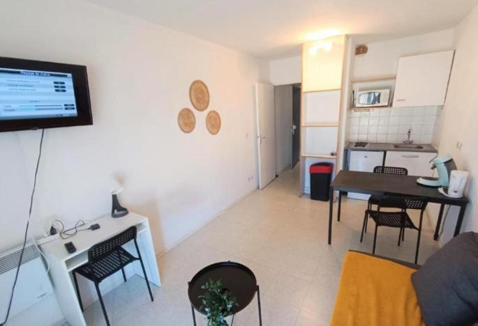 Equipe A 6min De La Gare St Charles * Marseilles
